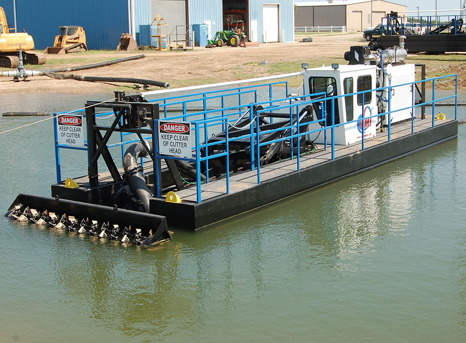 A horizontal dredge at VMI's testing facility.